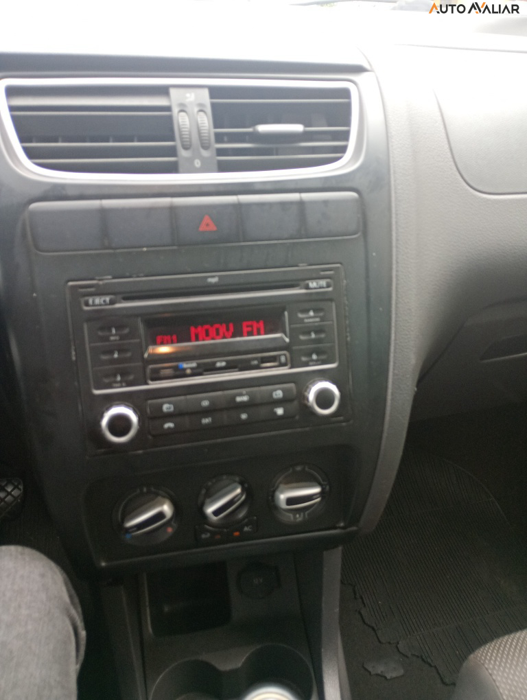 VOLKSWAGEN FOX 1.0 MI 8V FLEX 4P MANUAL