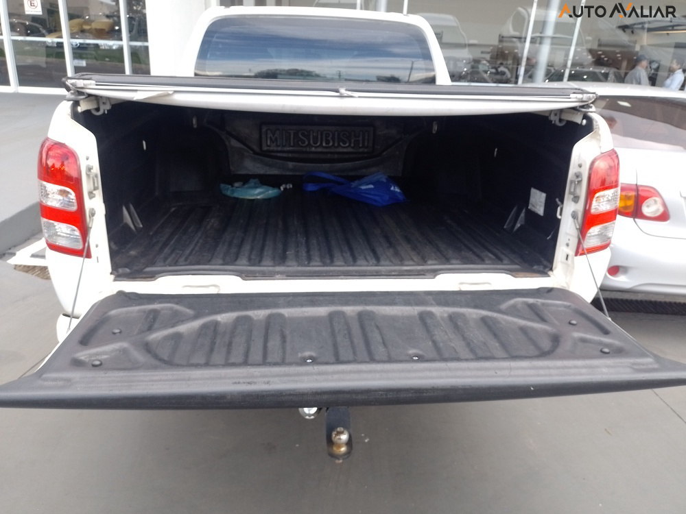 MITSUBISHI L200 TRITON  2.4 16V TURBO DIESEL SPORT GLS CD 4P 4X4 AUTOMÁTICO