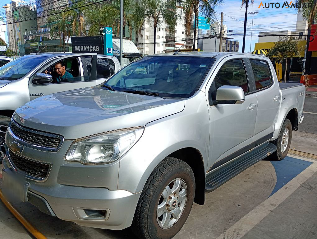 CHEVROLET S10 2.8 LT 4X4 CD 16V TURBO DIESEL 4P AUTOMATICO