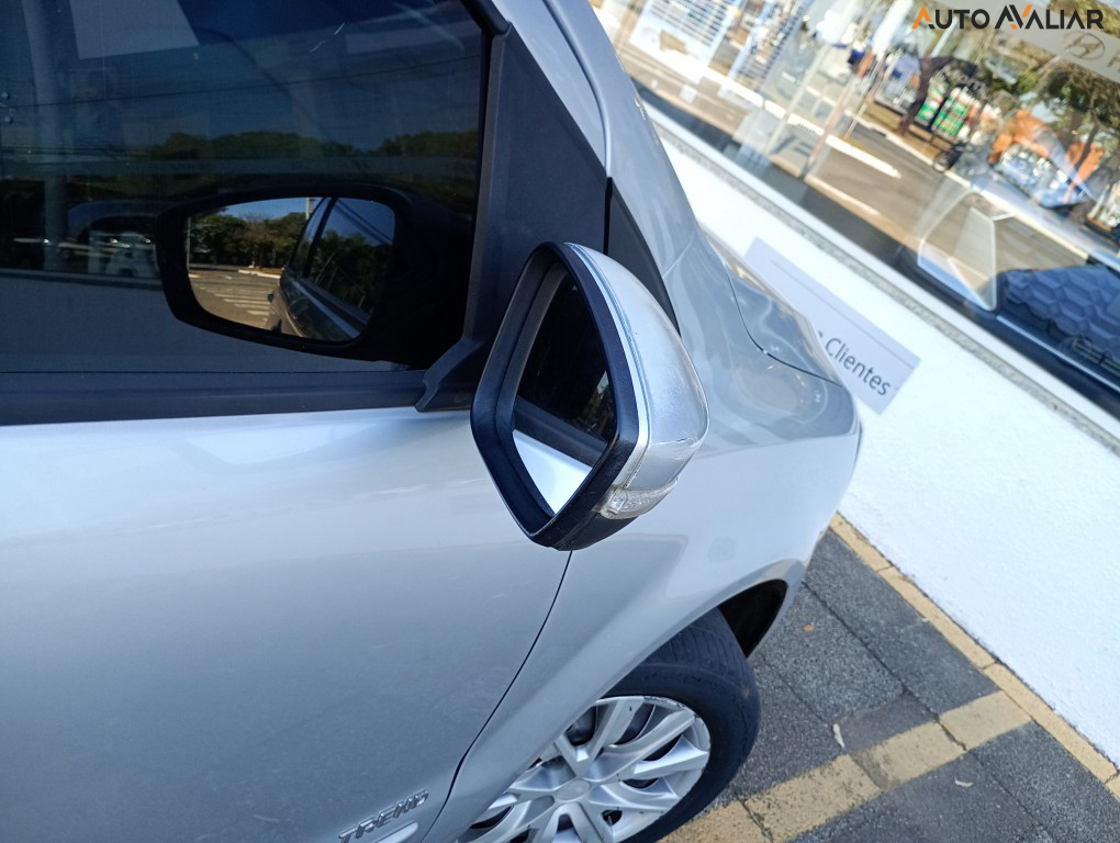 VOLKSWAGEN FOX 1.0 MI 8V FLEX 4P MANUAL