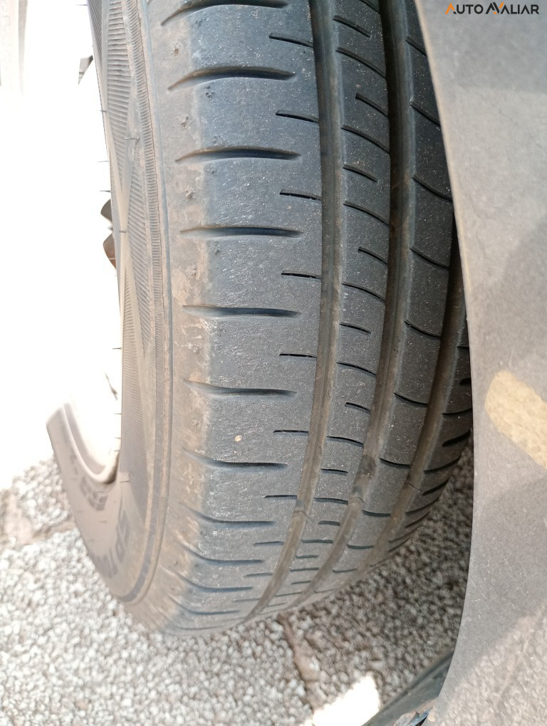 HYUNDAI HB20S 1.6 COMFORT PLUS 16V FLEX 4P AUTOMATICO