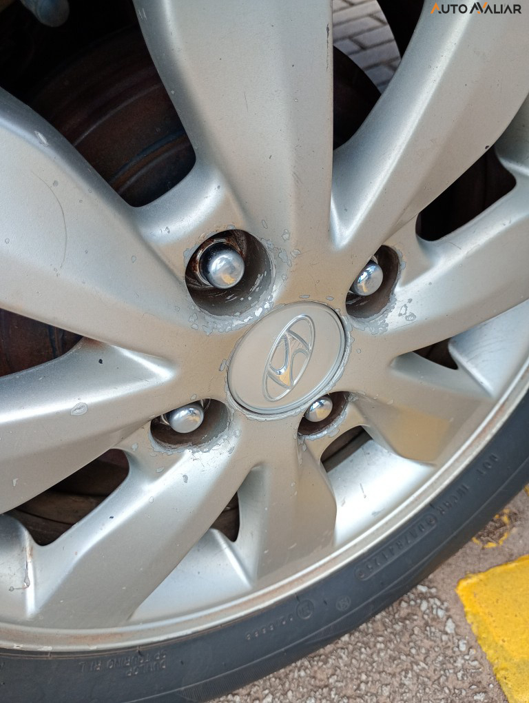 HYUNDAI HB20S 1.6 COMFORT PLUS 16V FLEX 4P AUTOMATICO