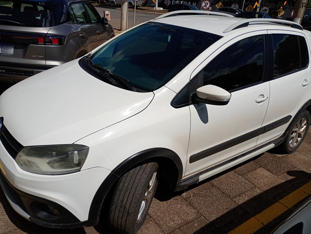 VOLKSWAGEN CROSSFOX 1.6 MI FLEX 8V 4P MANUAL