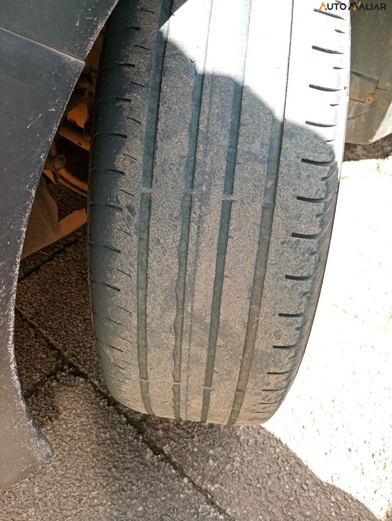 VOLKSWAGEN CROSSFOX 1.6 MI FLEX 8V 4P MANUAL