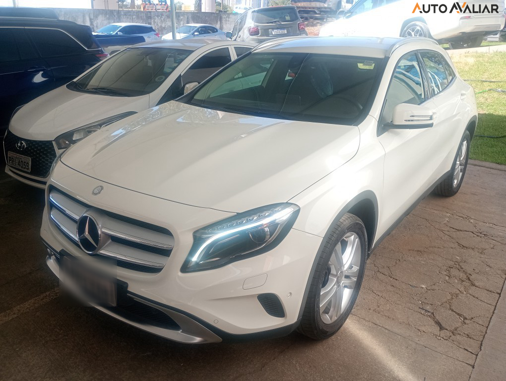 MERCEDES-BENZ GLA 200 1.6 CGI ADVANCE 16V TURBO FLEX 4P AUTOMATICO
