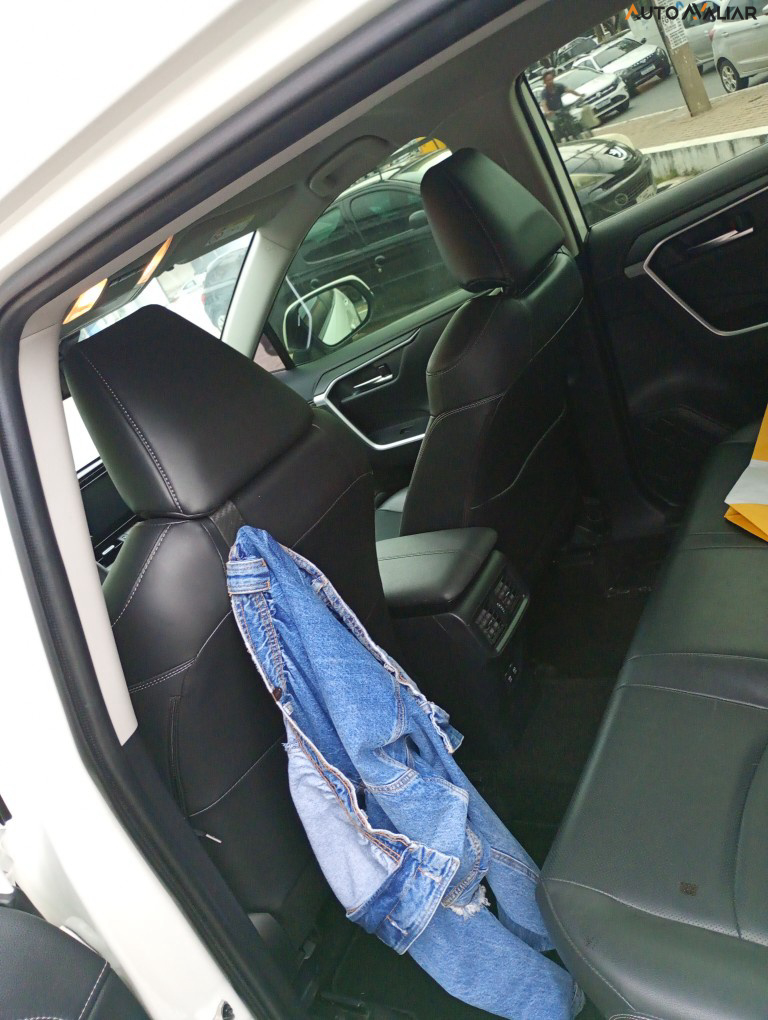 TOYOTA RAV4 2.5 VVT-IE HYBRID S CONNECT AWD CVT