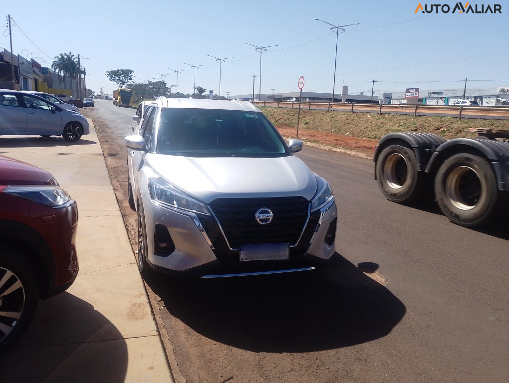NISSAN KICKS 1.6 16V FLEXSTART ADVANCE XTRONIC