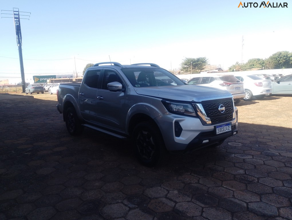 NISSAN FRONTIER 2.3 16V TURBO DIESEL PLATINUM CD 4X4 AUTOMÁTICO