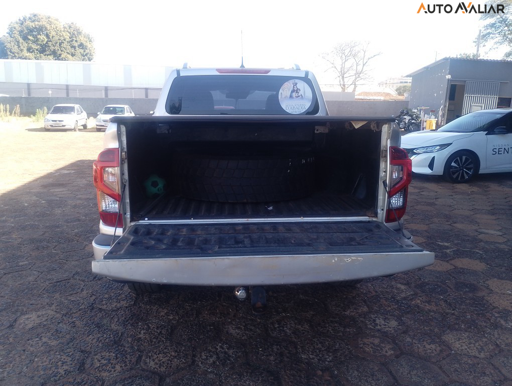 NISSAN FRONTIER 2.3 16V TURBO DIESEL PLATINUM CD 4X4 AUTOMÁTICO