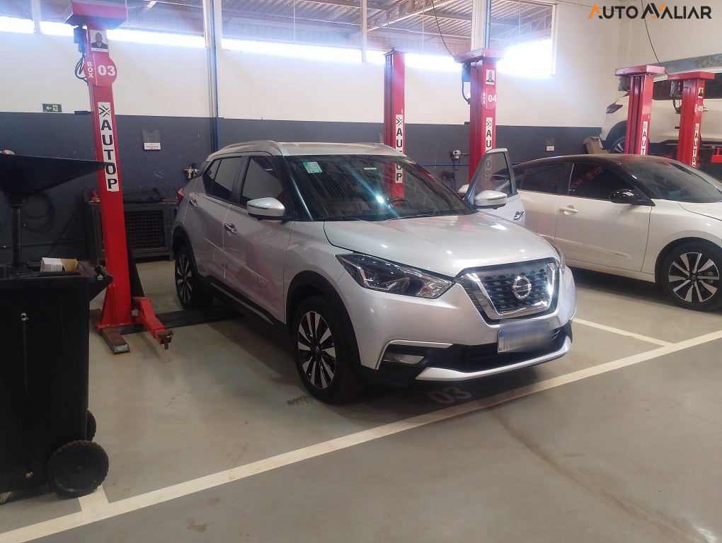 NISSAN KICKS 1.6 16V FLEXSTART SL 4P XTRONIC