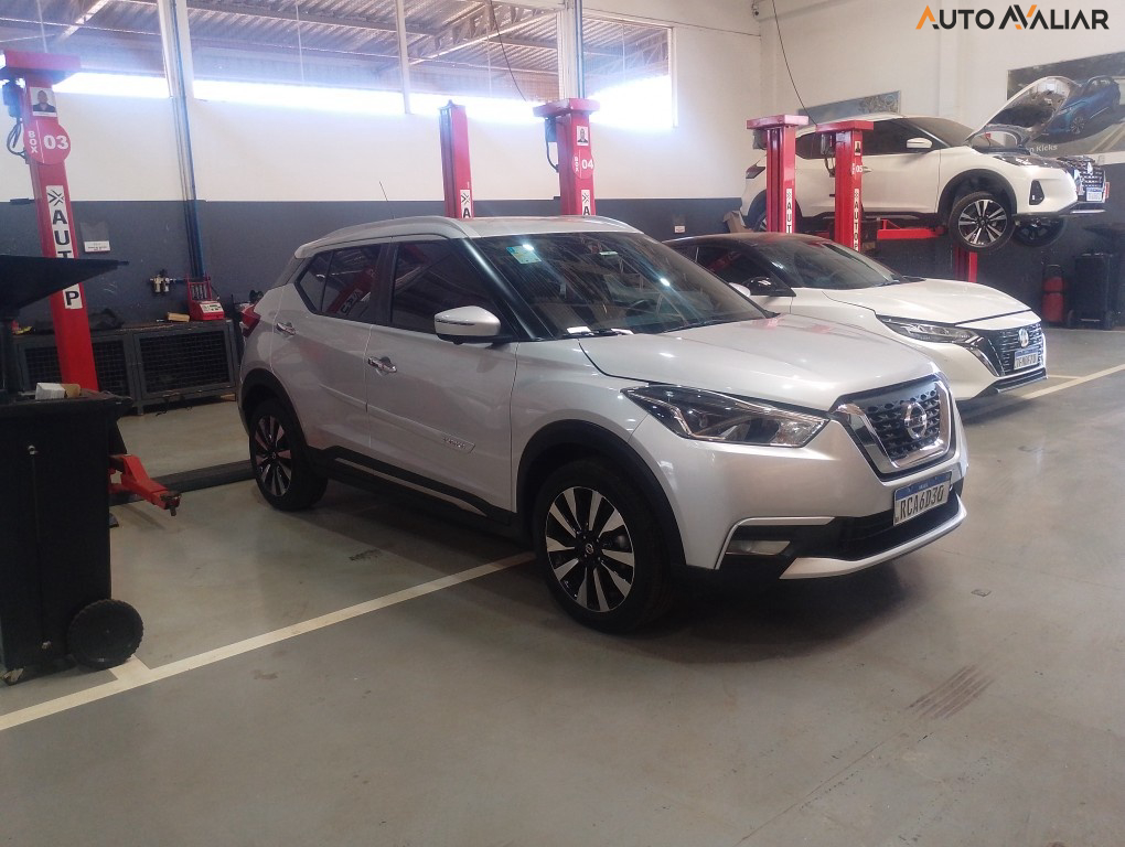 NISSAN KICKS 1.6 16V FLEXSTART SL 4P XTRONIC