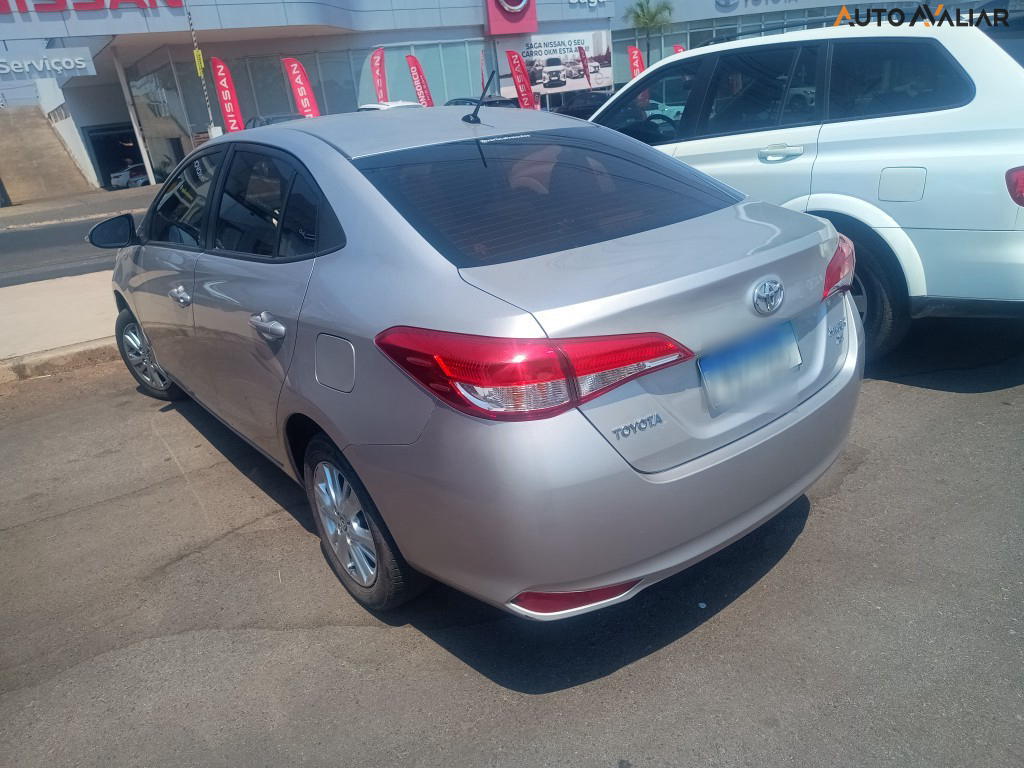 TOYOTA YARIS 1.5 16V FLEX SEDAN XL MANUAL