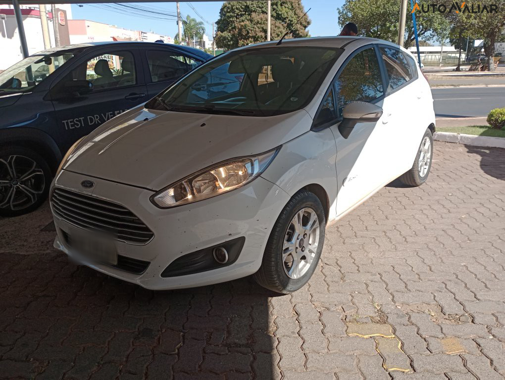 FORD FIESTA 1.6 SE HATCH 16V FLEX 4P MANUAL