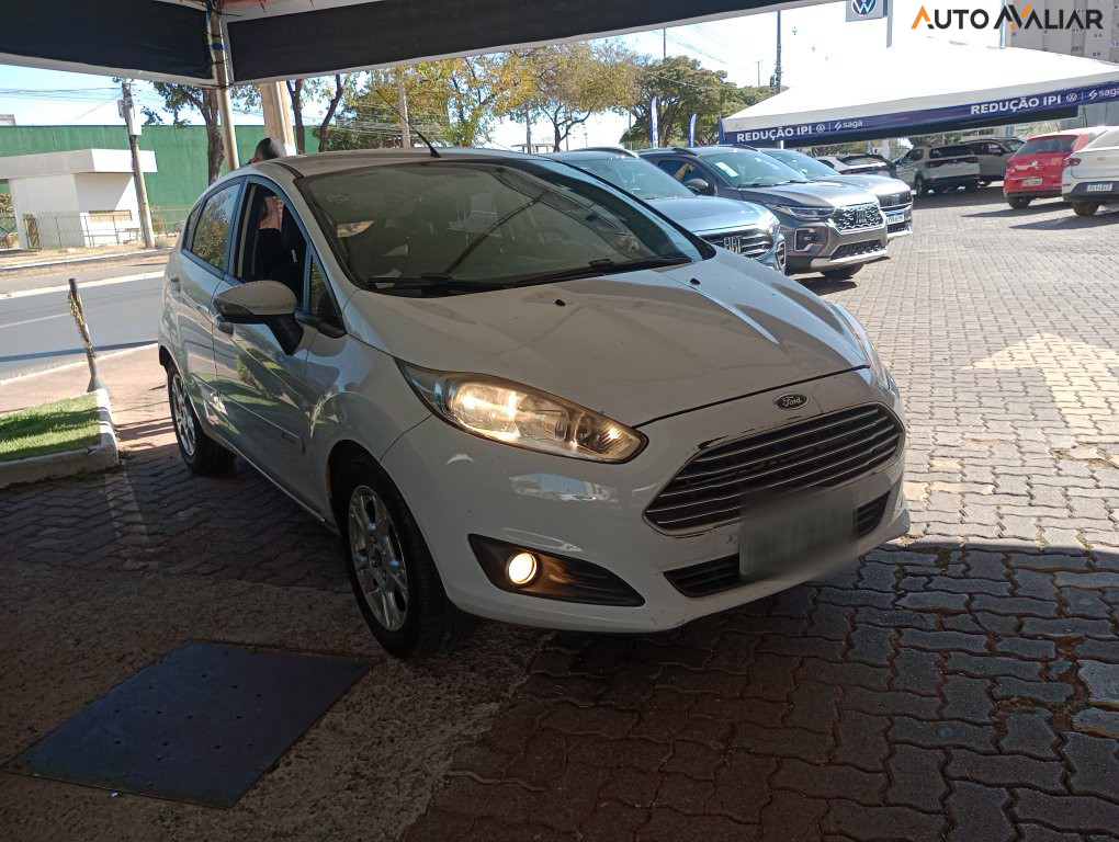 FORD FIESTA 1.6 SE HATCH 16V FLEX 4P MANUAL