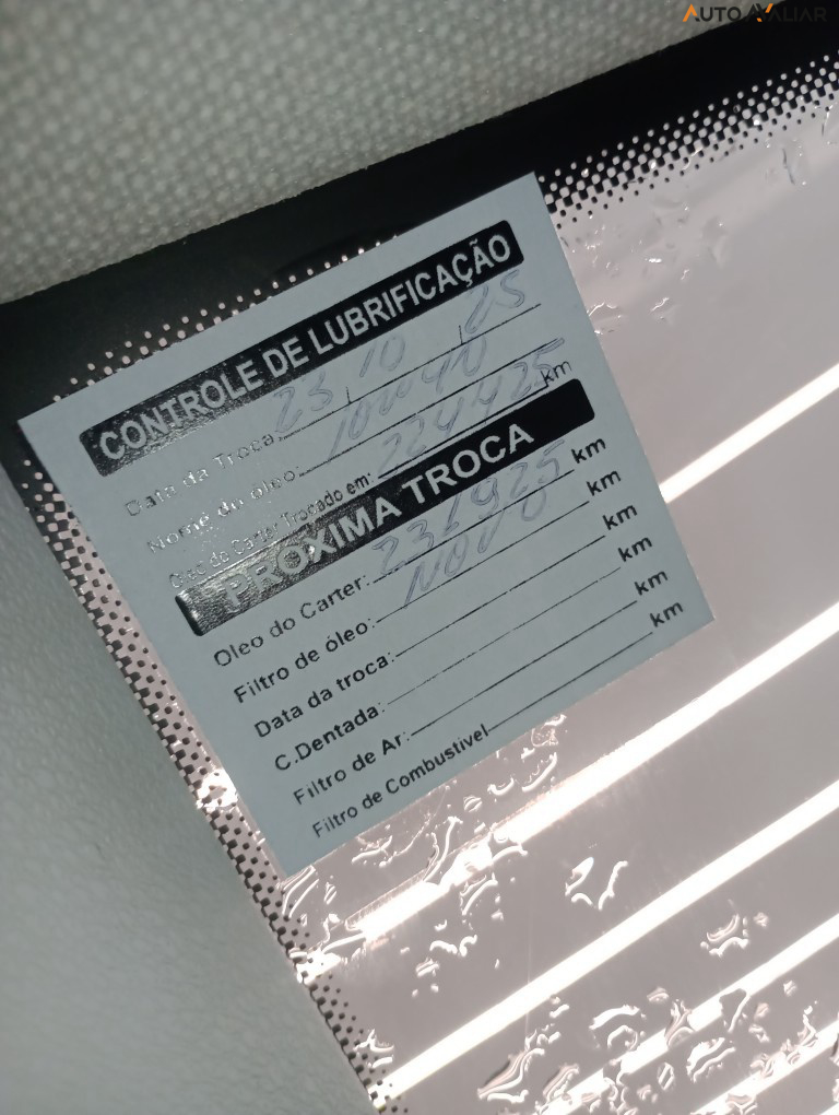 VOLKSWAGEN FOX 1.0 MI COMFORTLINE 8V FLEX 4P MANUAL