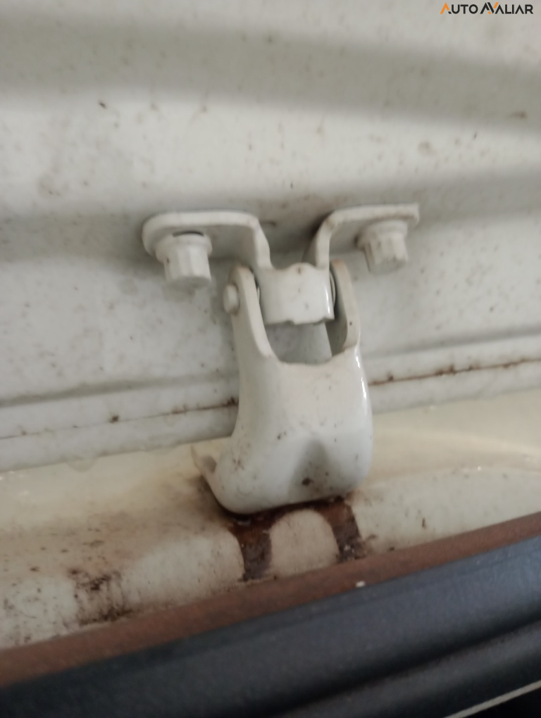 VOLKSWAGEN FOX 1.0 MI COMFORTLINE 8V FLEX 4P MANUAL