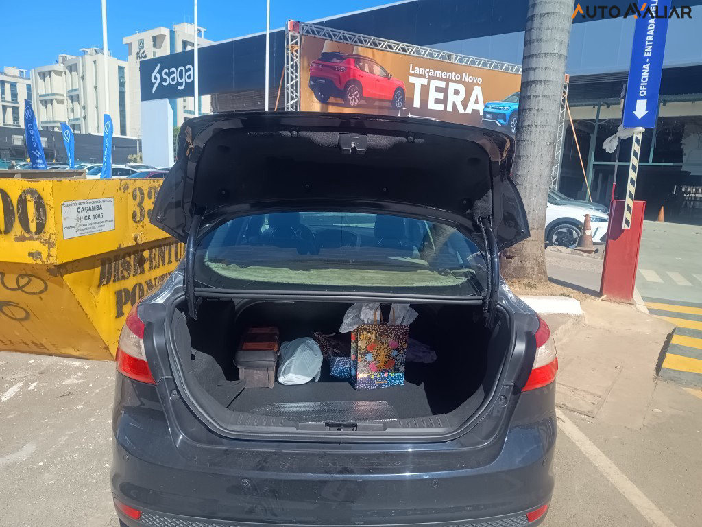 FORD FOCUS 2.0 S SEDAN 16V FLEX 4P POWERSHIFT