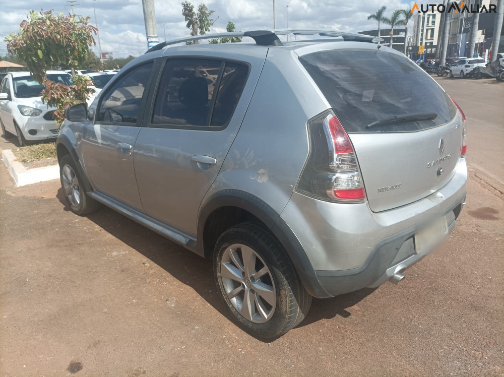 RENAULT SANDERO 1.6 STEPWAY 16V FLEX 4P AUTOMATICO