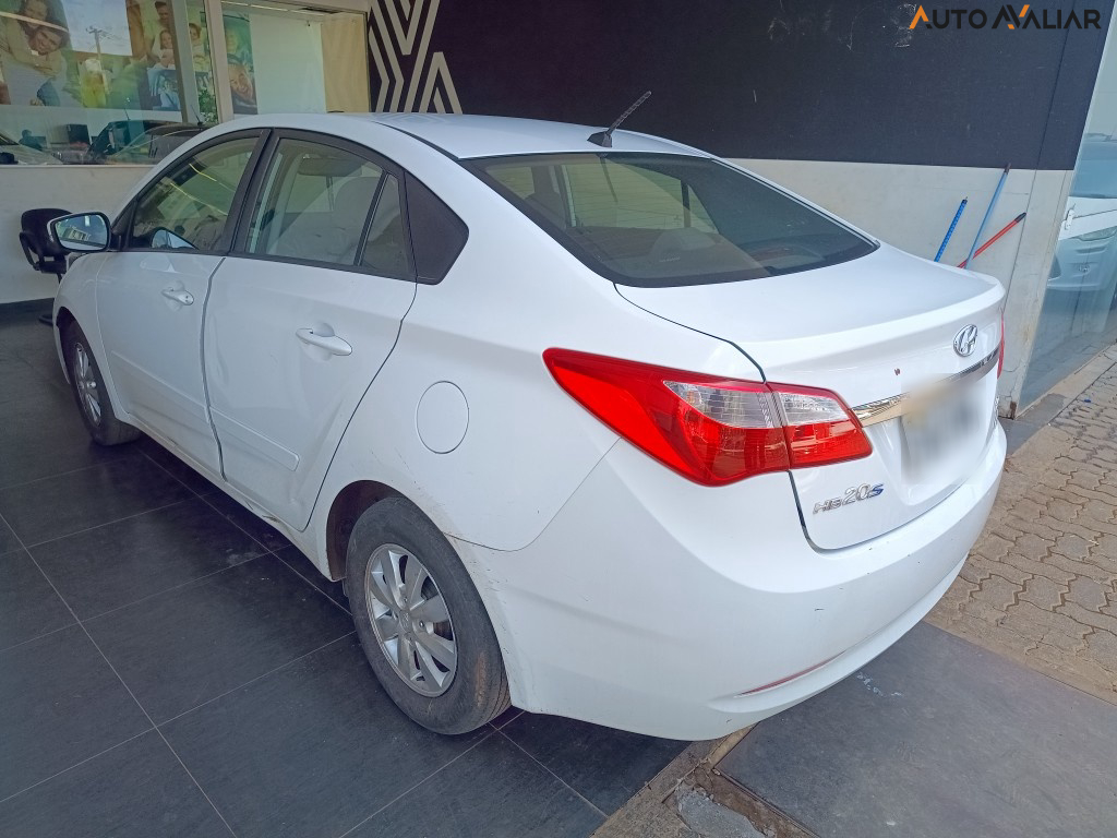 HYUNDAI HB20S 1.6 COMFORT STYLE 16V FLEX 4P AUTOMATICO