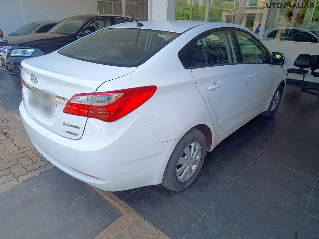 HYUNDAI HB20S 1.6 COMFORT STYLE 16V FLEX 4P AUTOMATICO