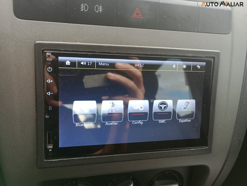 VOLKSWAGEN FOX 1.0 MI 8V FLEX 4P MANUAL