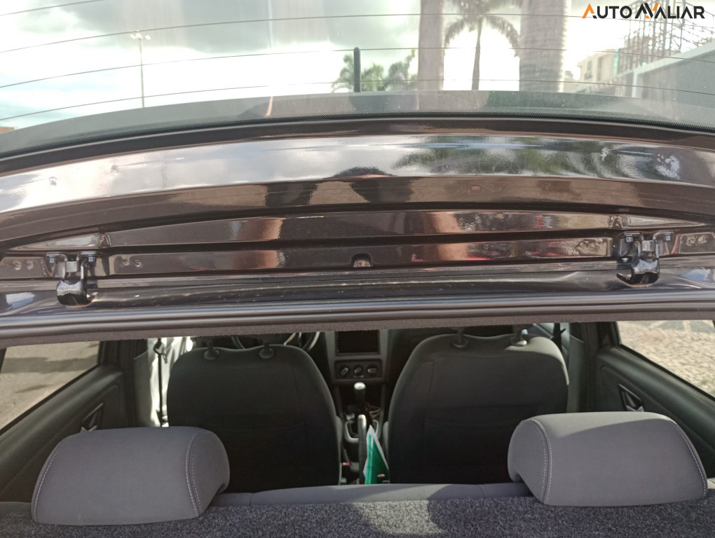 VOLKSWAGEN FOX 1.0 MI 8V FLEX 4P MANUAL