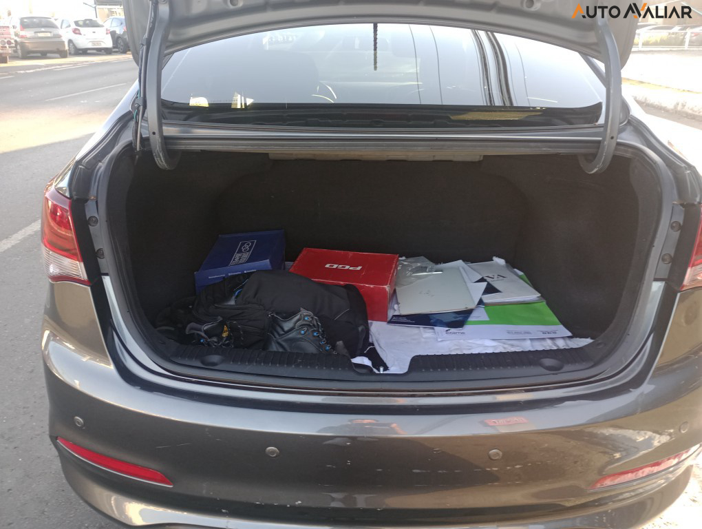 HYUNDAI HB20S 1.6 COMFORT STYLE 16V FLEX 4P AUTOMATICO
