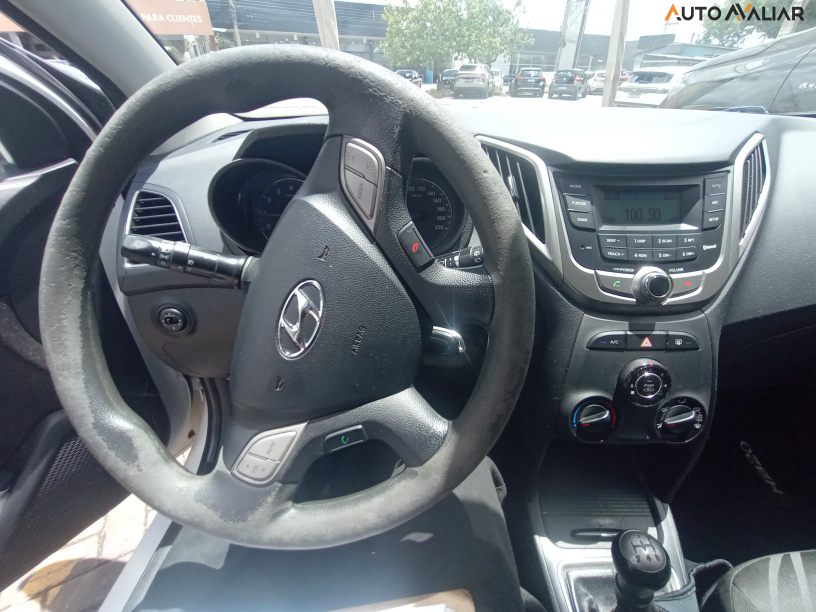 HYUNDAI HB20 1.0 COMFORT 12V FLEX 4P MANUAL