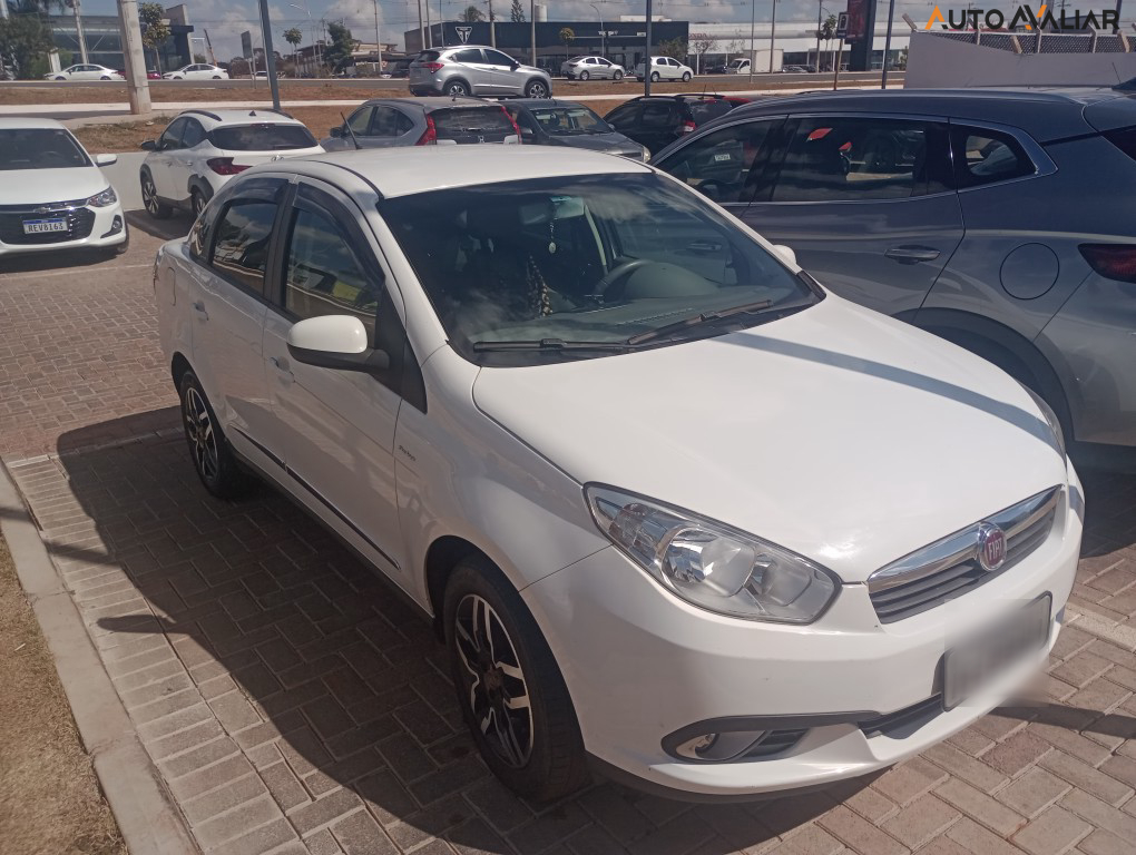 FIAT GRAND SIENA 1.6 MPI ESSENCE 16V FLEX 4P MANUAL