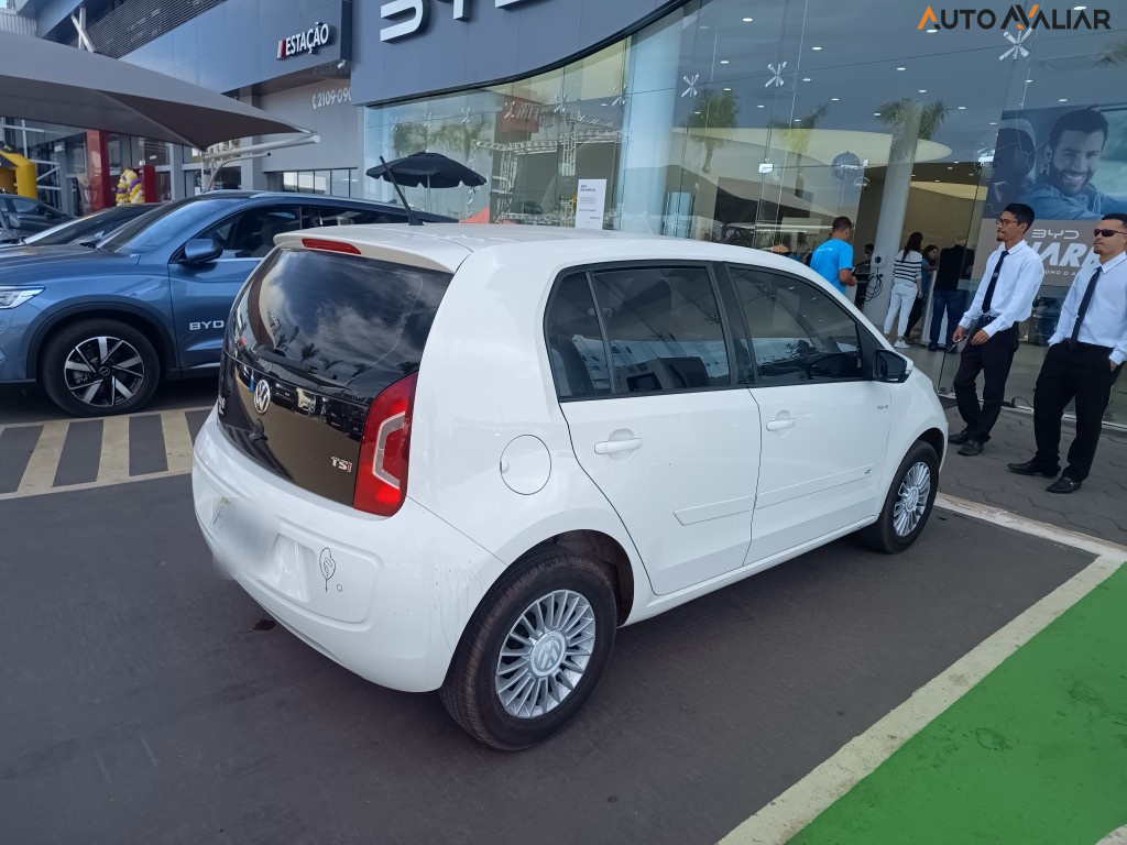 VOLKSWAGEN UP 1.0 TSI MOVE UP 12V FLEX 4P MANUAL