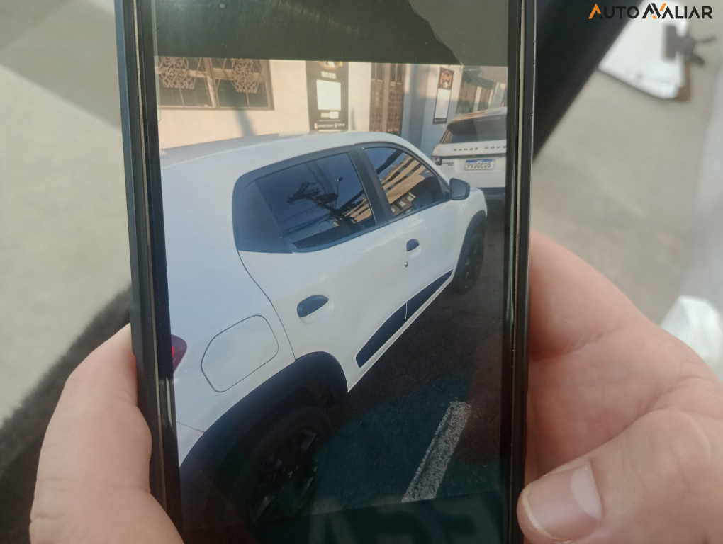 RENAULT KWID 1.0 12V SCE FLEX ZEN MANUAL