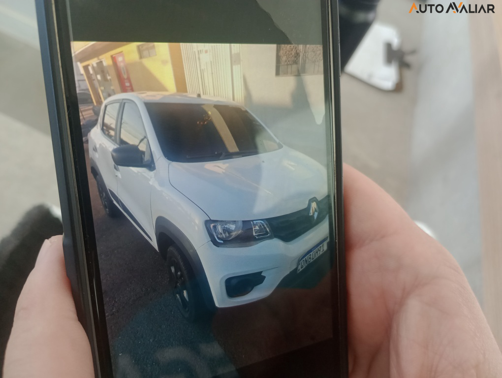RENAULT KWID 1.0 12V SCE FLEX ZEN MANUAL