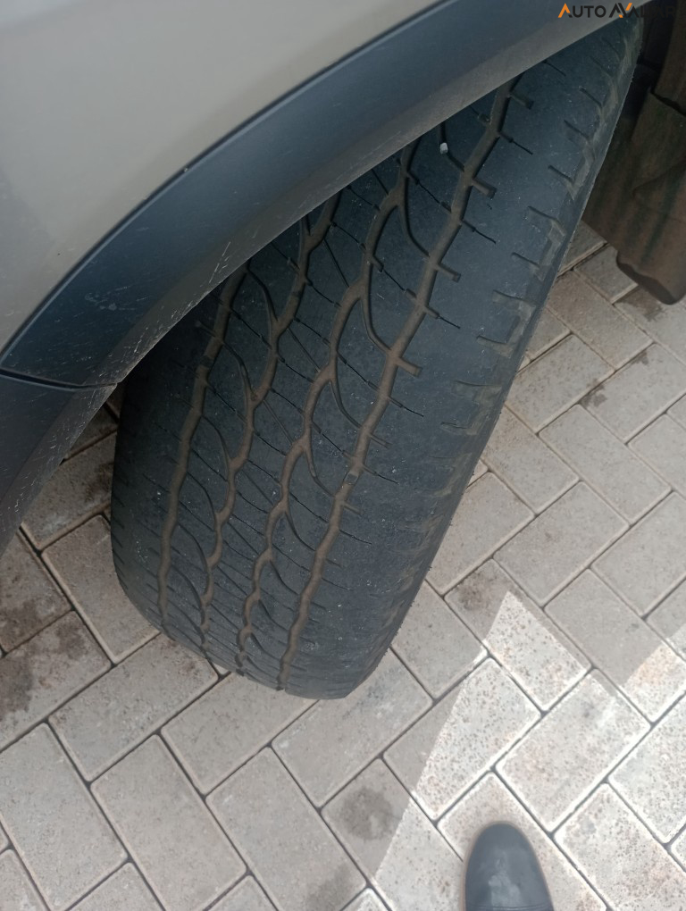 TOYOTA HILUX SW4 2.8 D-4D TURBO DIESEL SRX 7L 4X4 AUTOM&Aacute;TICO