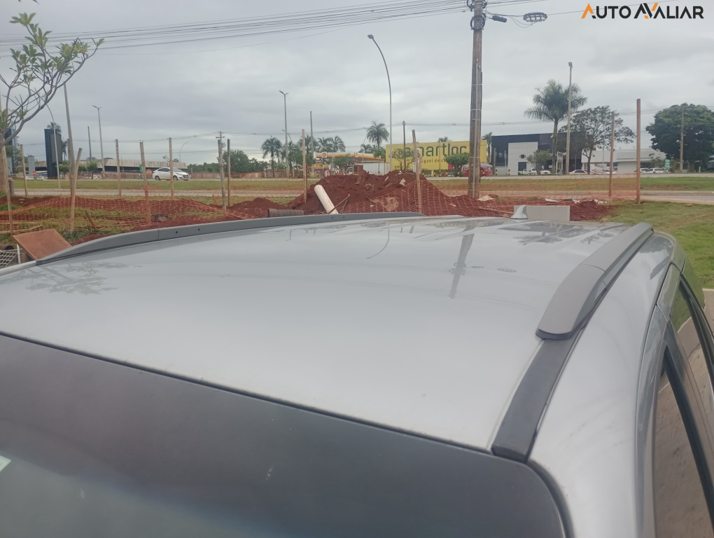 TOYOTA HILUX SW4 2.8 D-4D TURBO DIESEL SRX 7L 4X4 AUTOM&Aacute;TICO