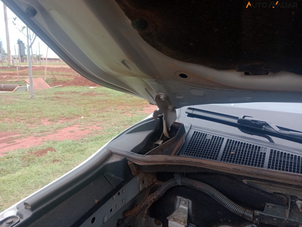 TOYOTA HILUX SW4 2.8 D-4D TURBO DIESEL SRX 7L 4X4 AUTOM&Aacute;TICO