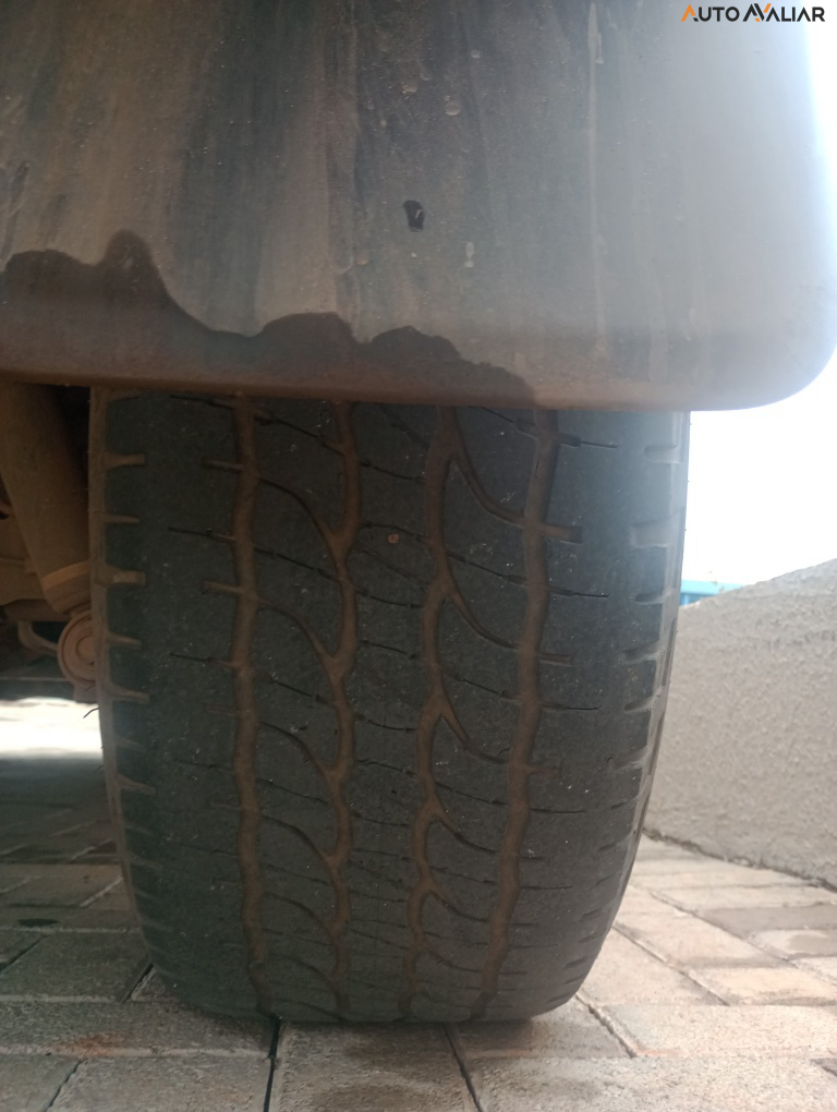 TOYOTA HILUX SW4 2.8 D-4D TURBO DIESEL SRX 7L 4X4 AUTOM&Aacute;TICO