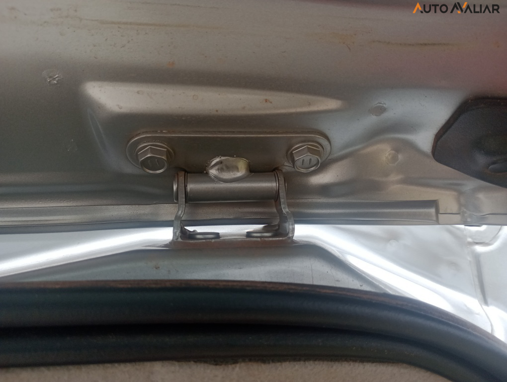 TOYOTA HILUX SW4 2.8 D-4D TURBO DIESEL SRX 7L 4X4 AUTOM&Aacute;TICO