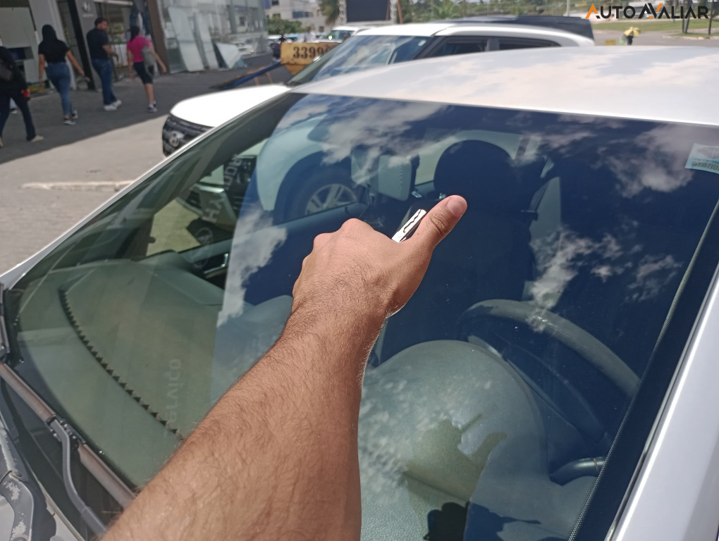 VOLKSWAGEN VOYAGE 1.6 MI TREND 8V FLEX 4P MANUAL