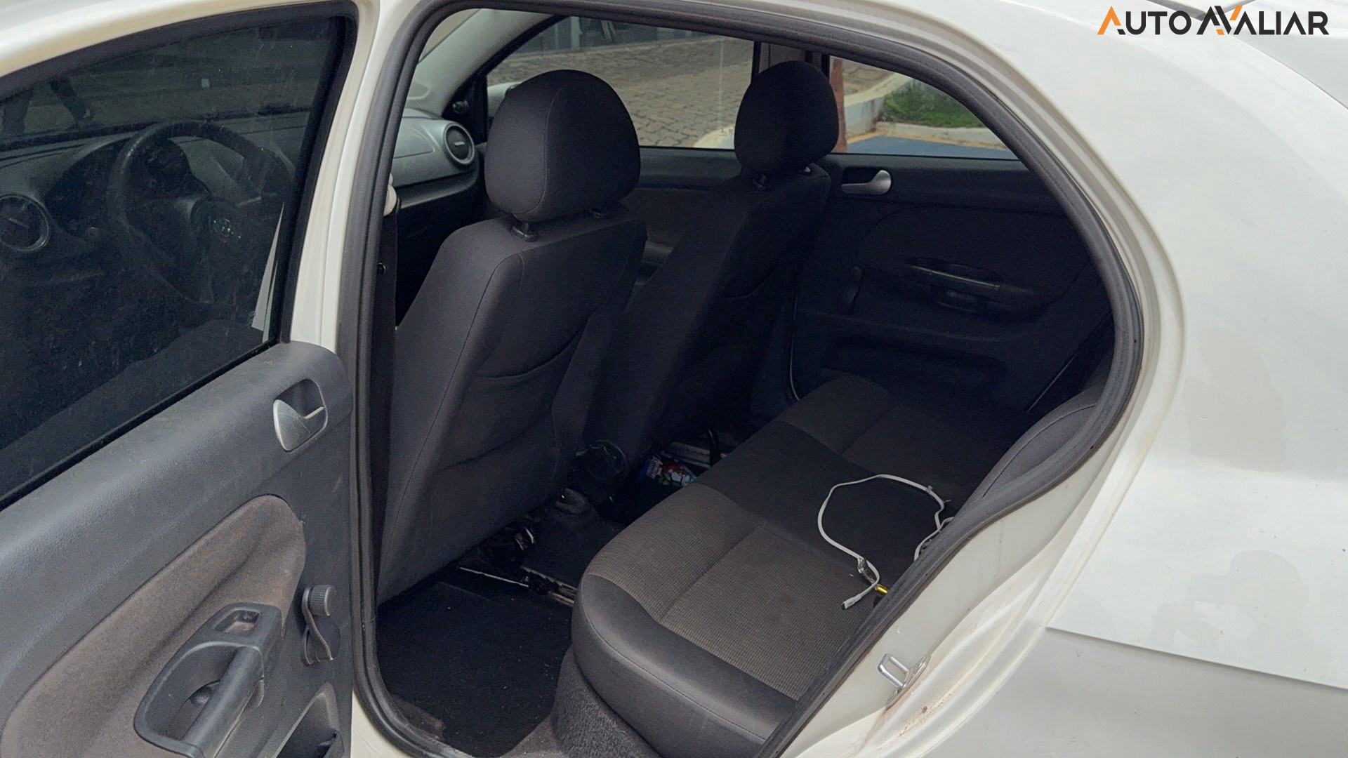 VOLKSWAGEN GOL 1.0 MI 8V FLEX 4P MANUAL