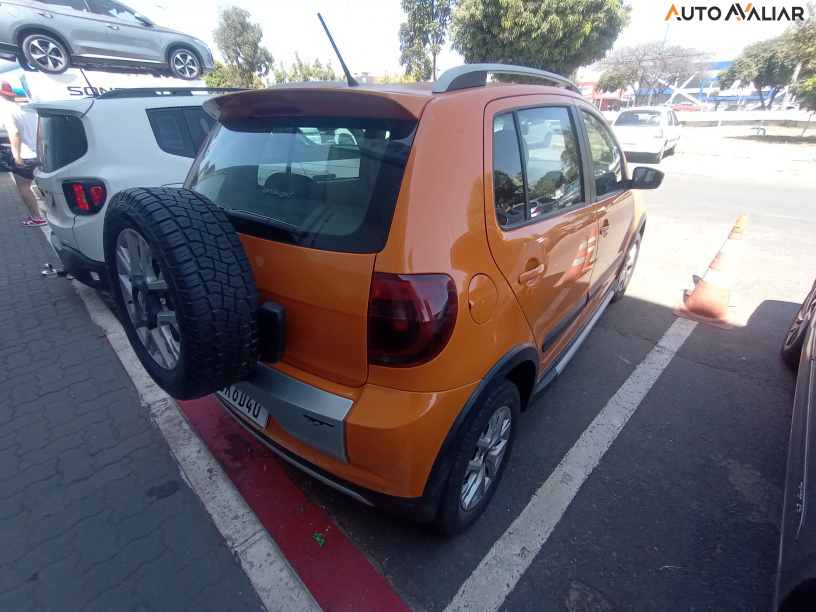 VOLKSWAGEN CROSSFOX 1.6 MI FLEX 8V 4P MANUAL