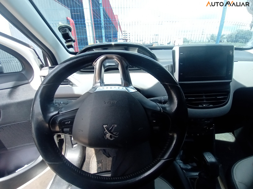 PEUGEOT 208 1.2 ALLURE 12V FLEX 4P MANUAL