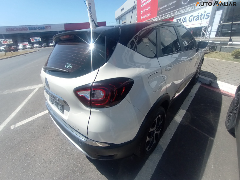 RENAULT CAPTUR 1.6 16V SCE FLEX INTENSE X-TRONIC