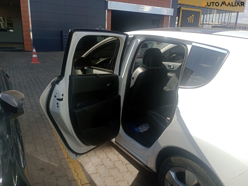 PEUGEOT 3008 1.6 GRIFFE THP 16V GASOLINA 4P AUTOMATICO