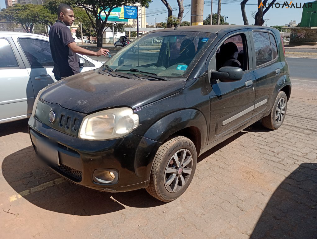 FIAT UNO 1.0 VIVACE 8V FLEX 4P MANUAL