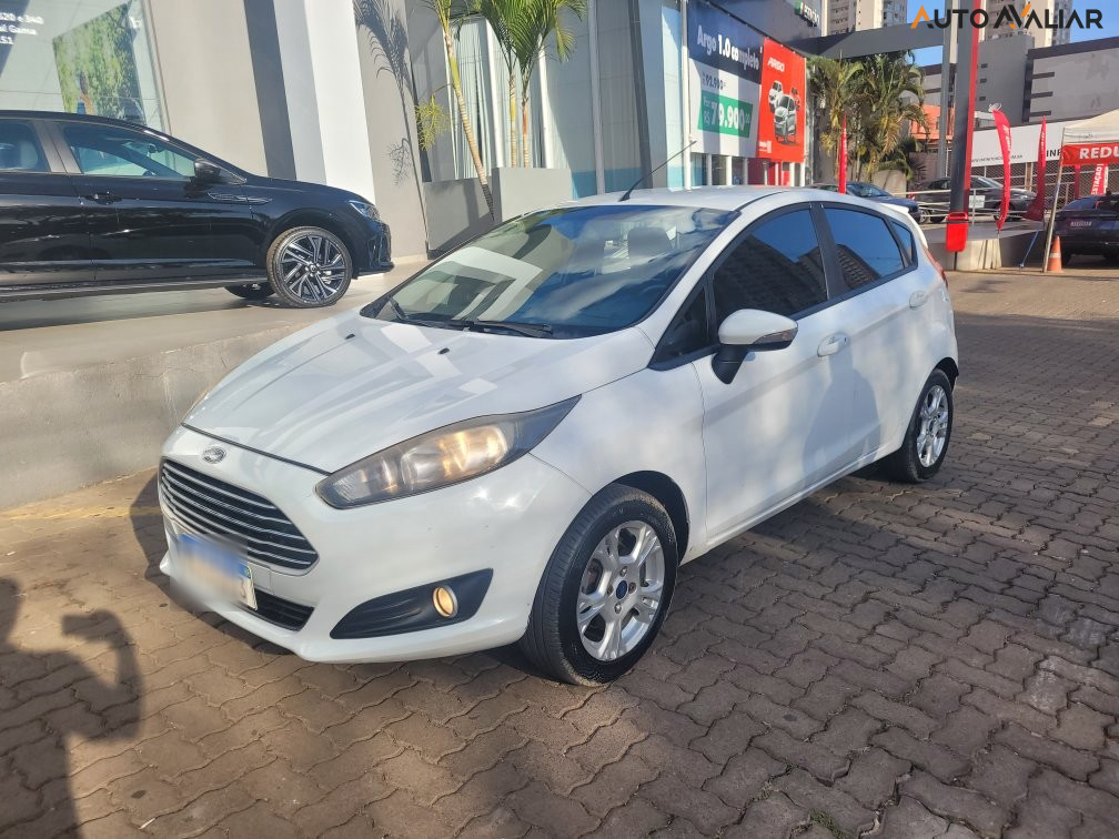 FORD FIESTA 1.6 SE HATCH 16V FLEX 4P POWERSHIFT