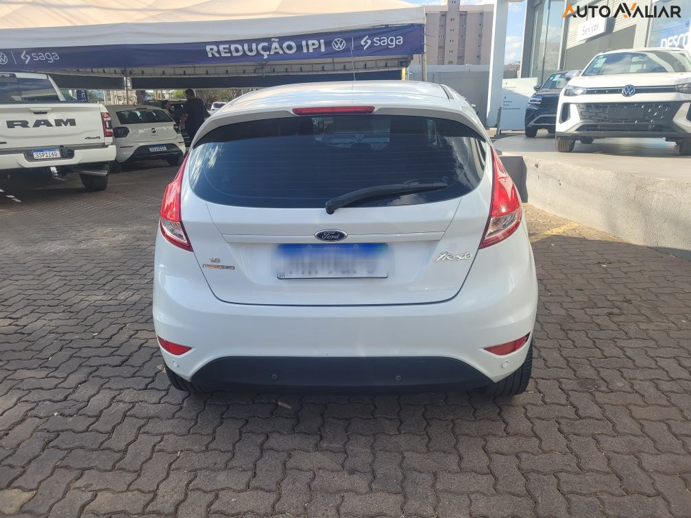 FORD FIESTA 1.6 SE HATCH 16V FLEX 4P POWERSHIFT