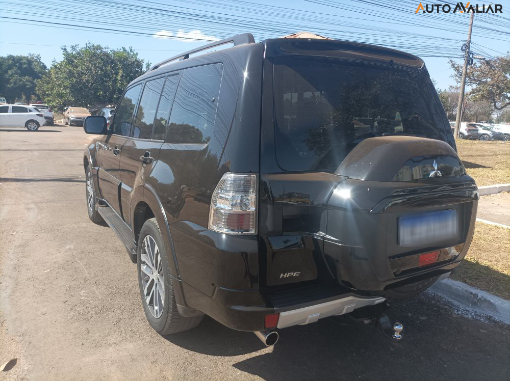 MITSUBISHI PAJERO FULL 3.2 HPE 4X4 16V TURBO INTERCOOLER DIESEL 4P AUTOMATICO