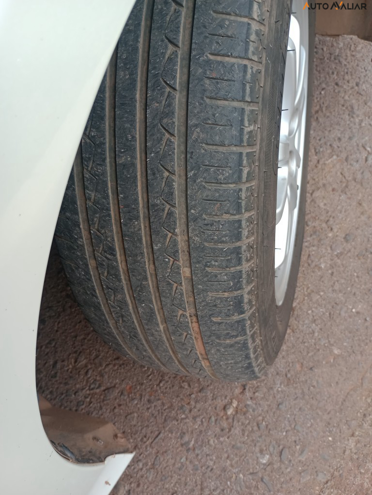 TOYOTA PRIUS 1.8 16V HIBRIDO 4P AUTOMATICO