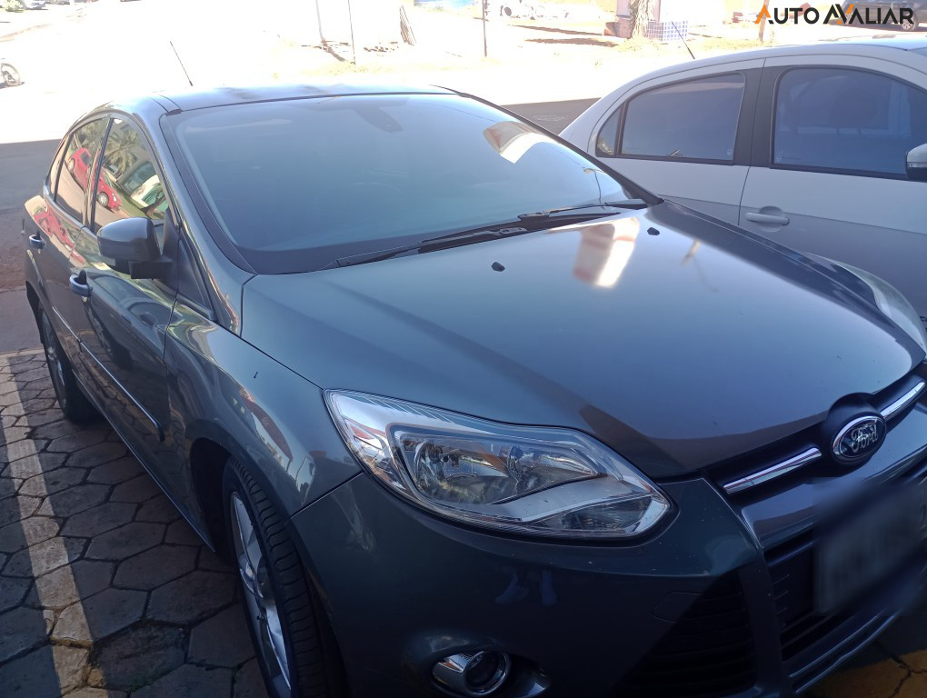 FORD FOCUS 2.0 SE SEDAN 16V FLEX 4P POWERSHIFT