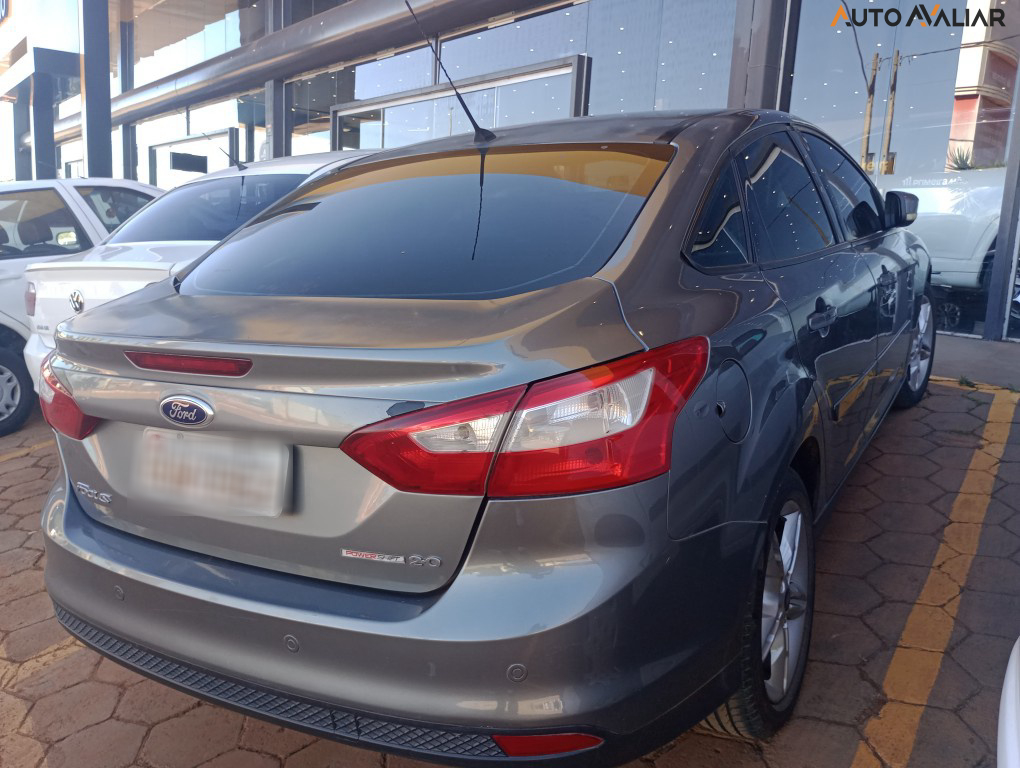FORD FOCUS 2.0 SE SEDAN 16V FLEX 4P POWERSHIFT